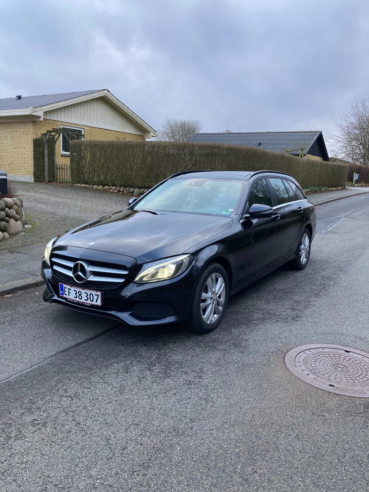 Mercedes C220 d 2,2 Avantgarde stc. 5d