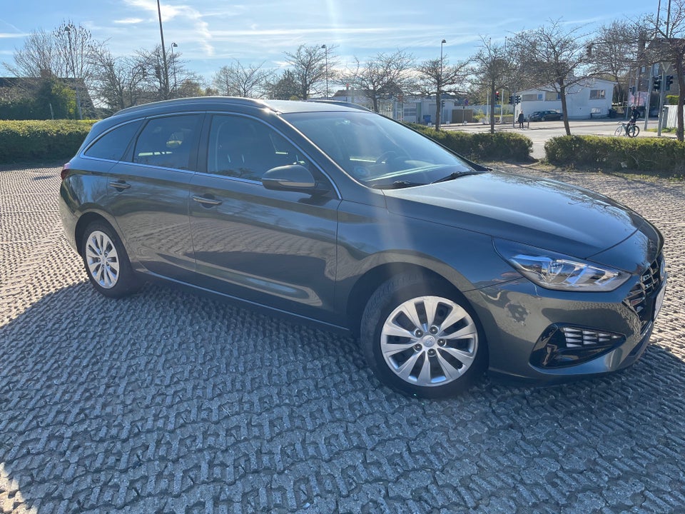 Hyundai i30 1,0 T-GDi Essential stc. 5d
