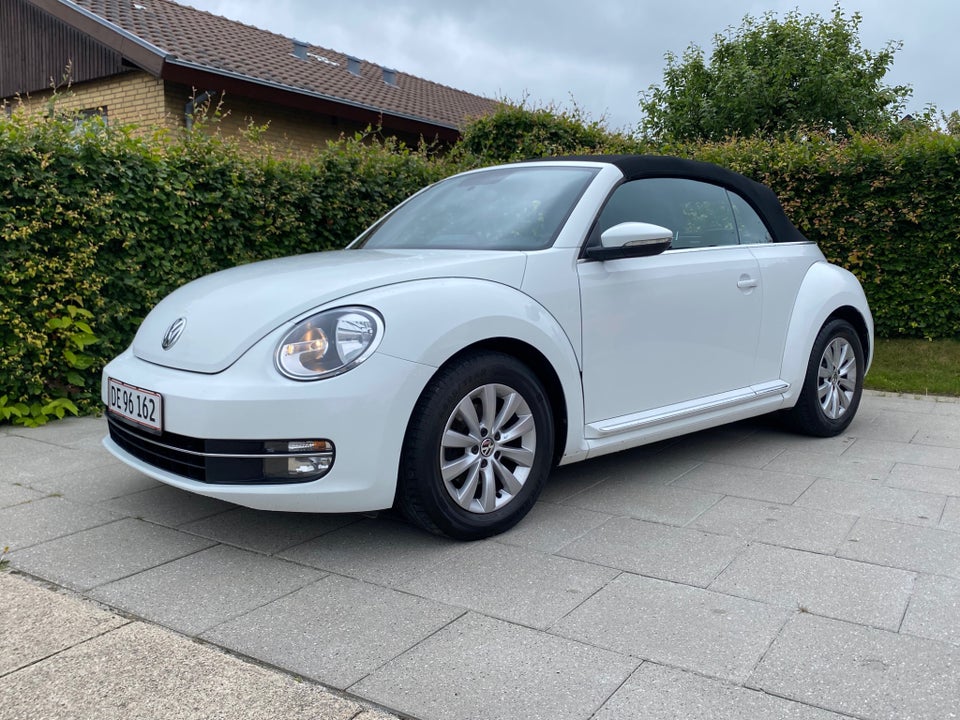 VW The Beetle 1,2 TSi 105 Design Cabriolet 2d