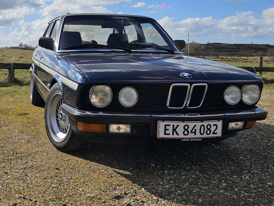 BMW 528i 2,8  4d