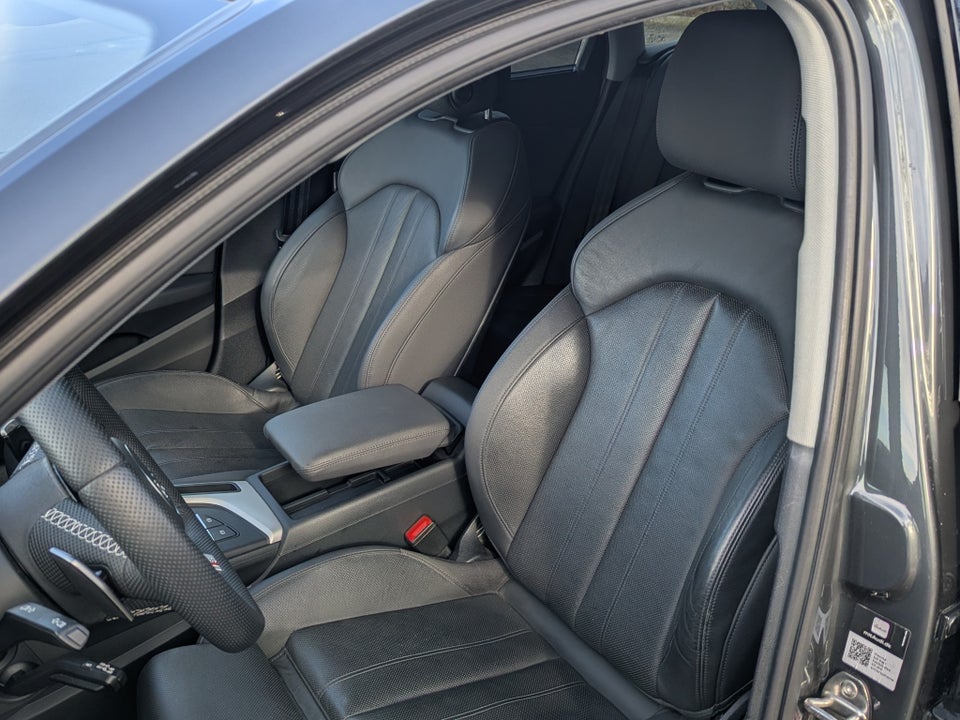 Audi A4 45 TDi Advanced plus Avant quattro Tiptr. 5d