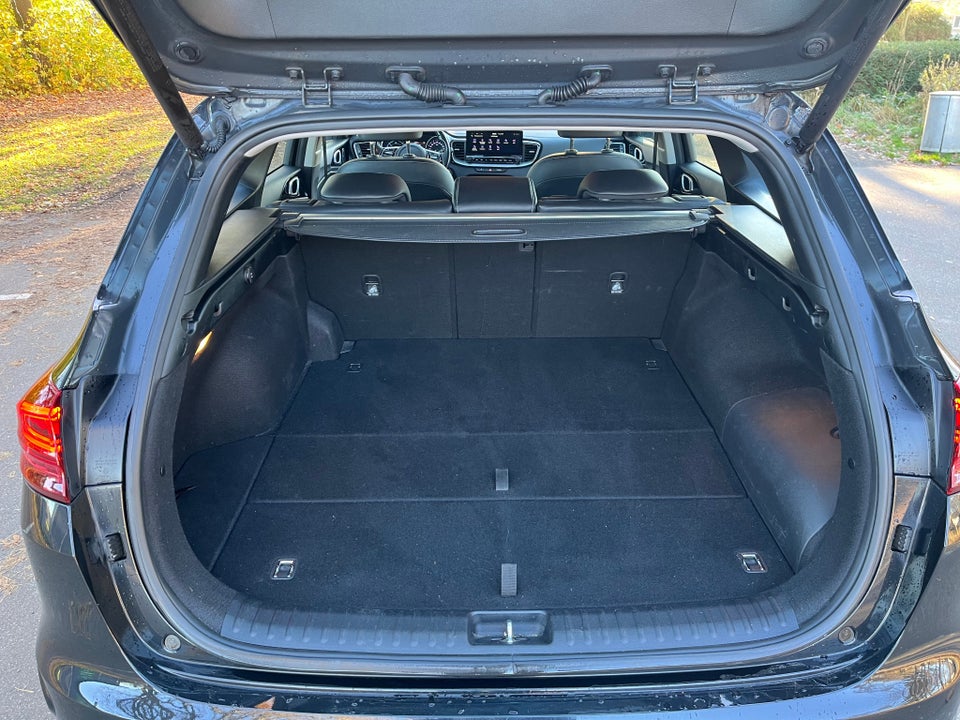 Kia Ceed 1,6 PHEV Upgrade SW DCT 5d