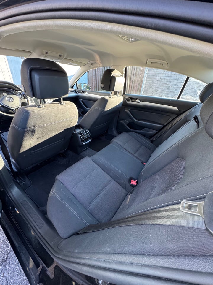 VW Passat 1,8 TSi 180 High+ Variant DSG 5d