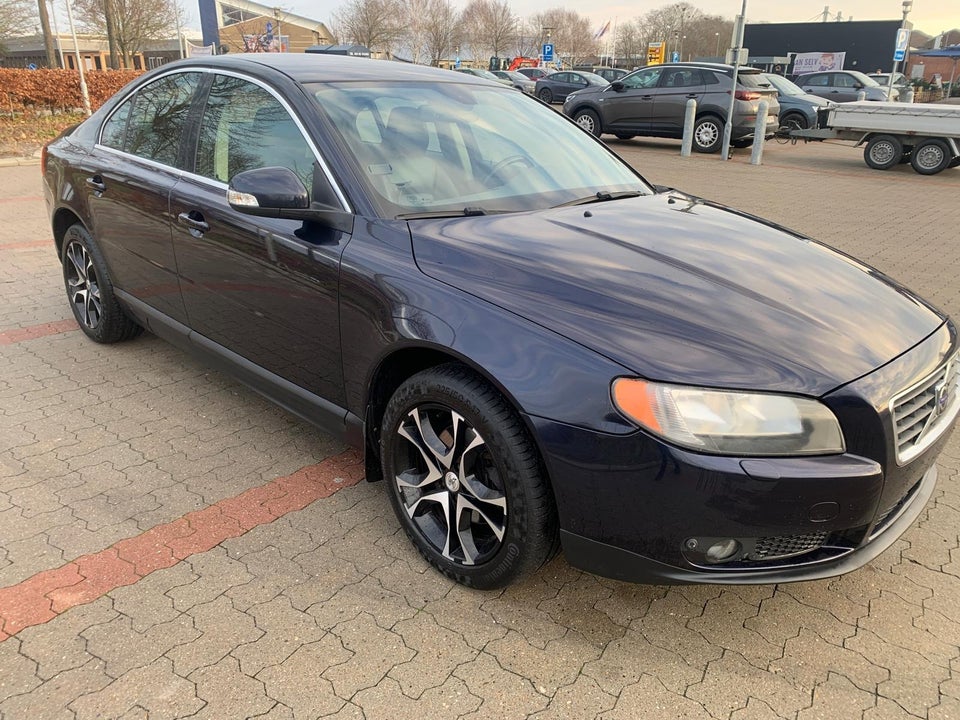 Volvo S80 2,5 T aut. 4d