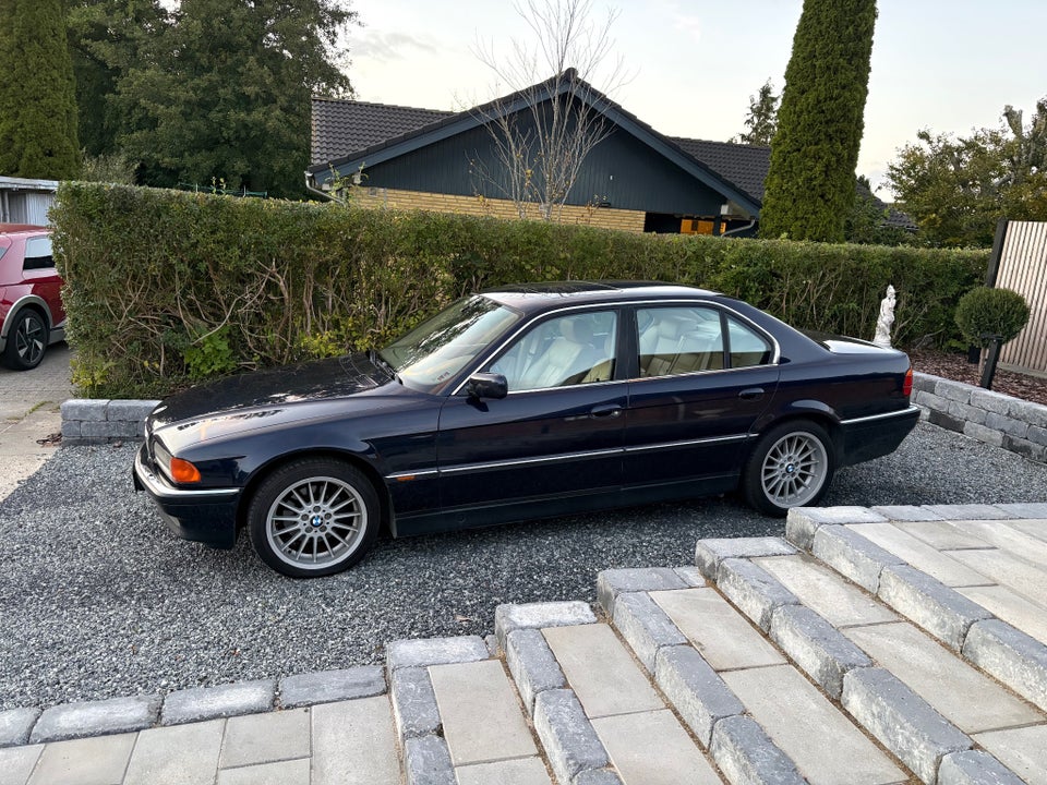 BMW 735i 3,5 aut. 4d