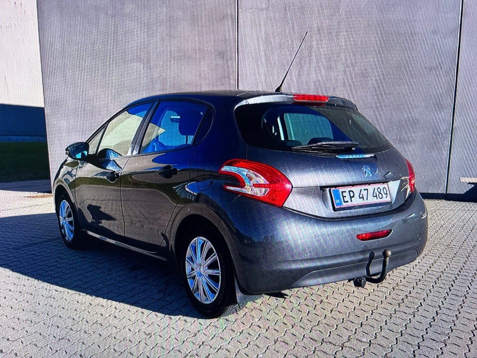 Peugeot 208 1,0 VTi Access 5d