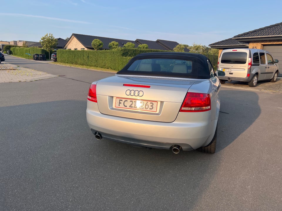 Audi A4 3,0 V6 Cabriolet Multitr. 2d