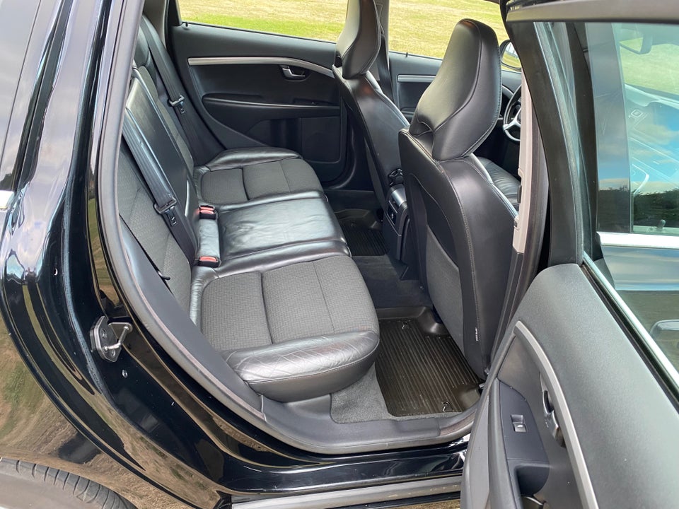 Volvo V70 2,0 D3 136 Kinetic 5d