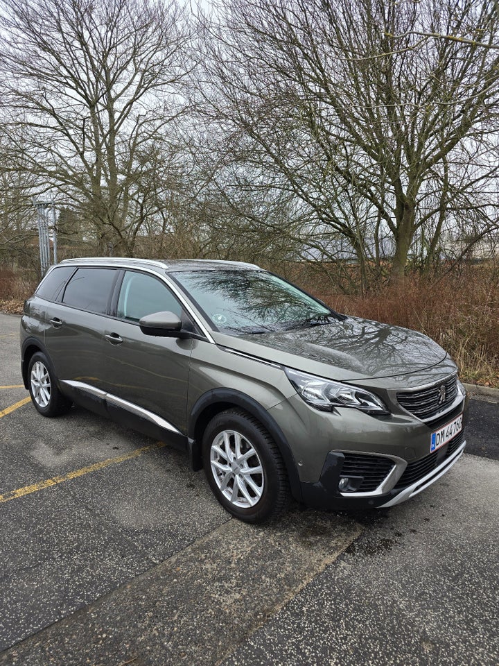 Peugeot 5008 1,6 BlueHDi 120 Allure 7prs 5d