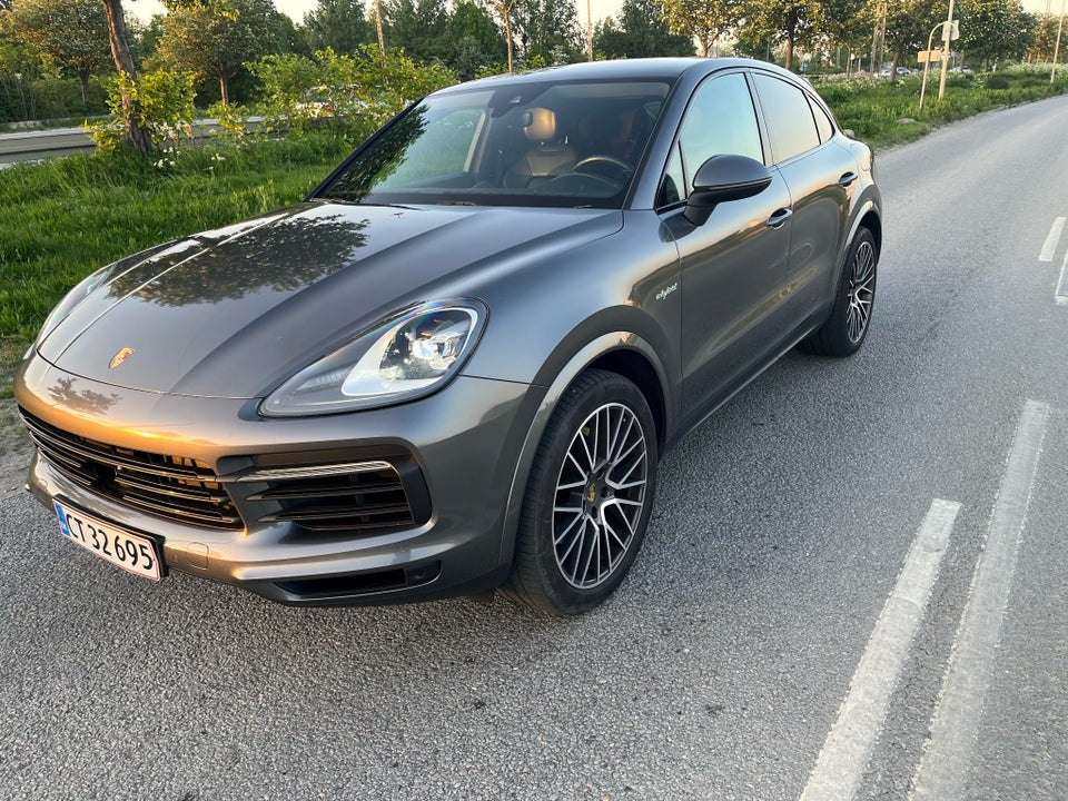 Porsche Cayenne 3,0 E-Hybrid Coupé Tiptr. 5d