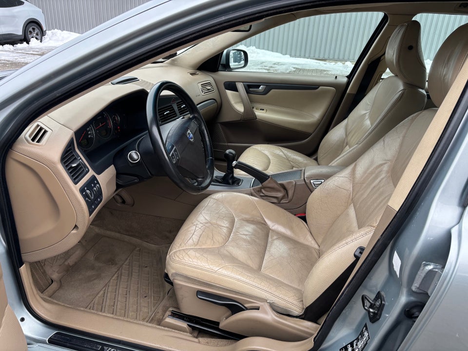 Volvo V70 2,4 140 Classic 5d