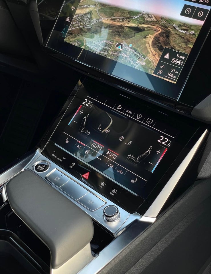 Audi e-tron 55 S-line quattro 5d