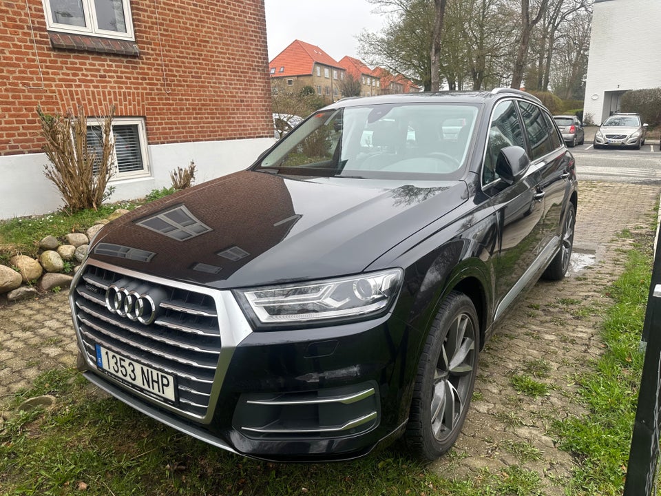 Audi Q7 3,0 TDi 218 quattro Tiptr. 5d