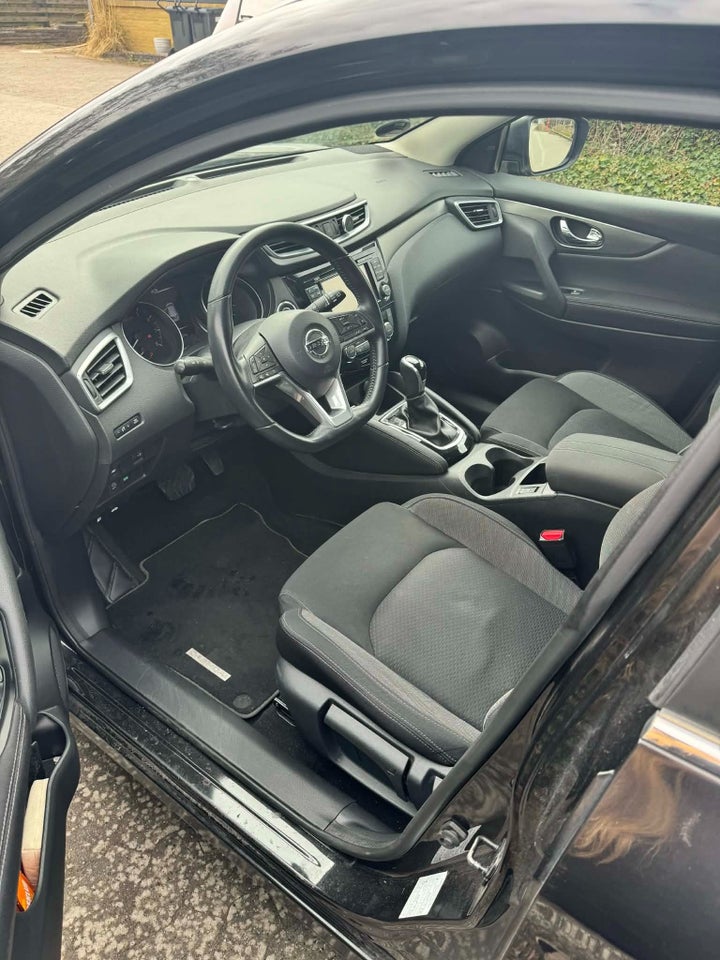 Nissan Qashqai 1,2 Dig-T 115 N-Connecta X-tr. 5d