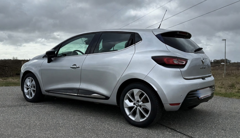 Renault Clio IV 1,5 dCi 90 Limited 5d
