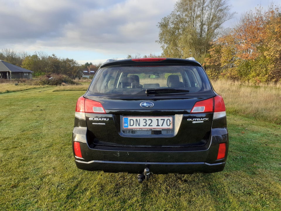 Subaru Outback 2,5i CVT AWD 5d