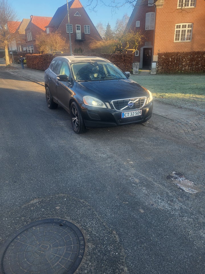 Volvo XC60 2,4 D3 163 Summum aut. AWD 5d