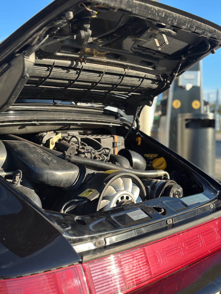 Porsche 911 3,6 Carrera 4 Cabriolet 2d