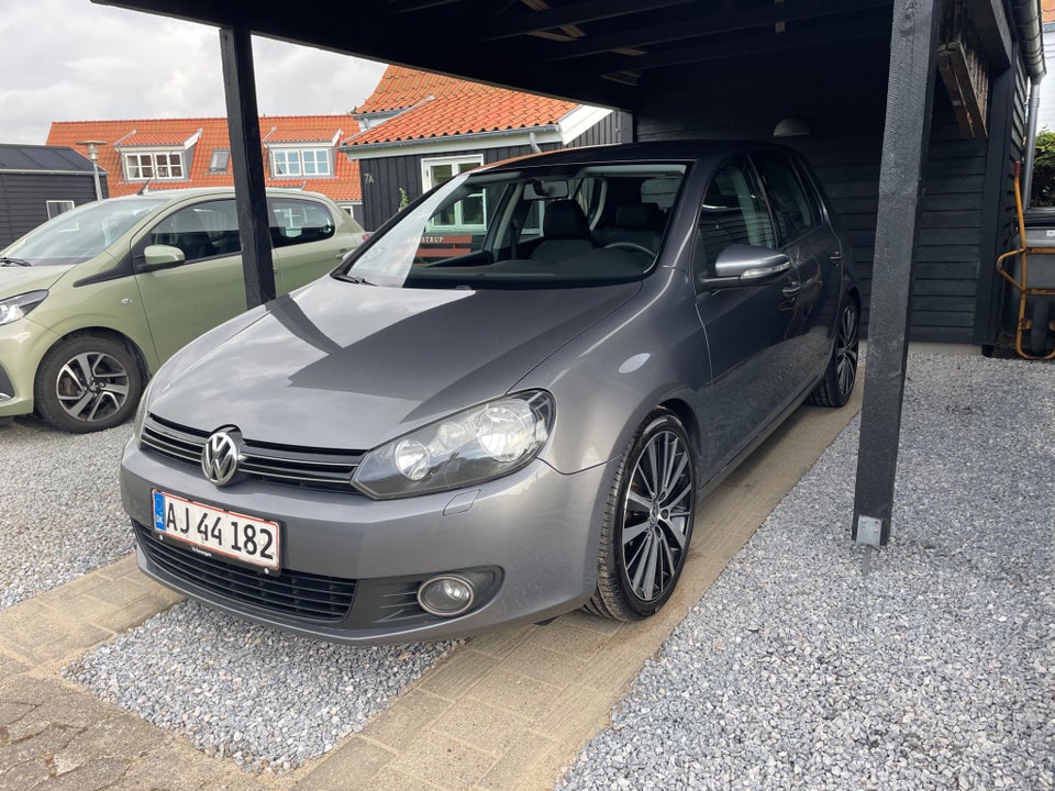 VW Golf VI 1,6 TDi 105 BlueMotion 5d