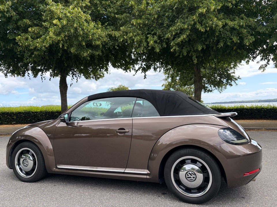 VW The Beetle 1,2 TSi 105 Design Cabriolet BMT 2d