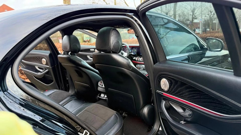 Mercedes E300 de 2,0 AMG Line aut. 4d
