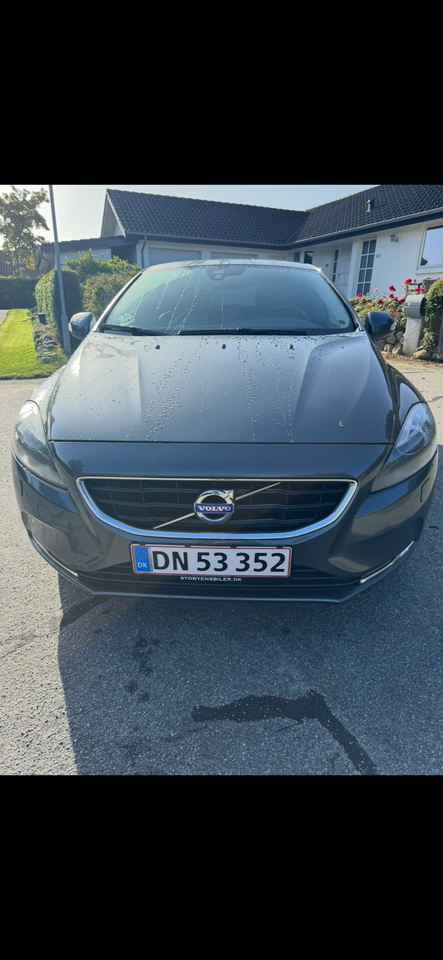Volvo V40 1,6 D2 115 Momentum 5d