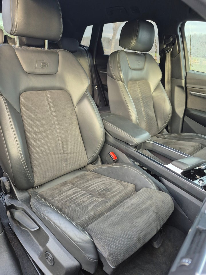 Audi e-tron 50 S-line quattro 5d