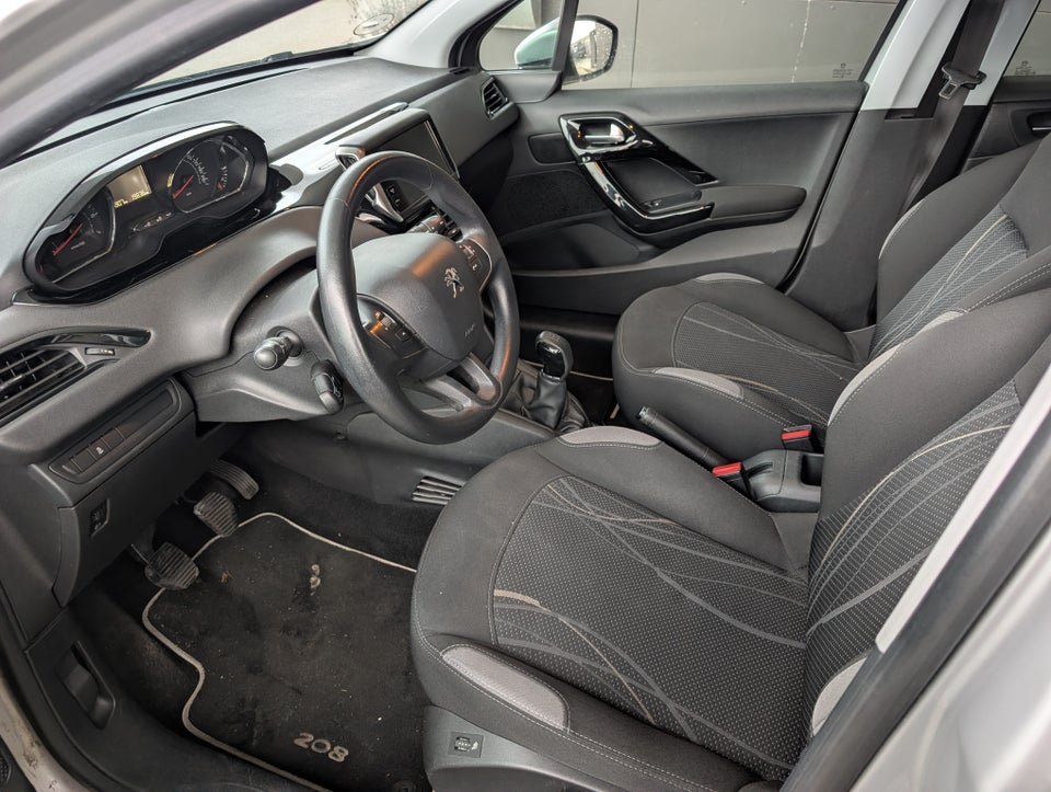 Peugeot 208 1,2 VTi Active 5d