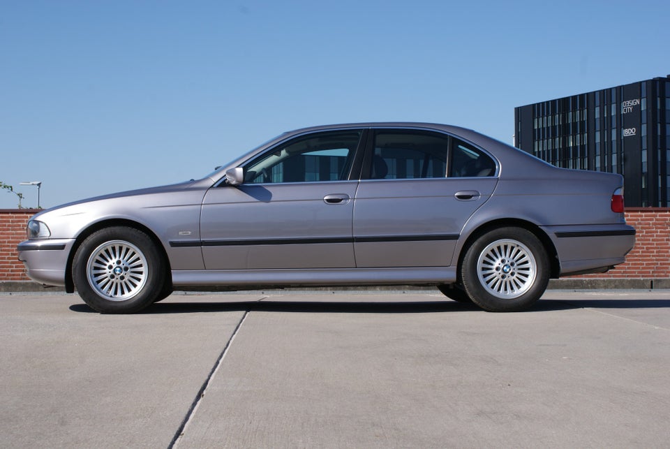 BMW 523i 2,5 Steptr. 4d