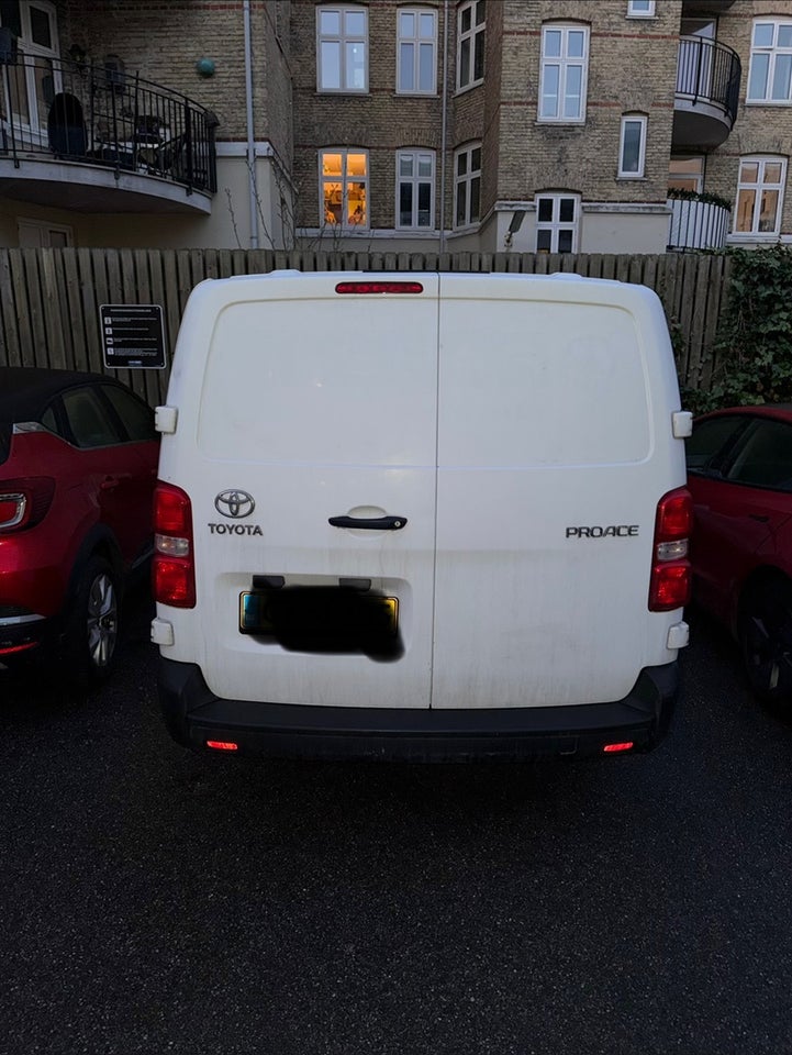 Toyota ProAce 2,0 D 120 Long Comfort 5d