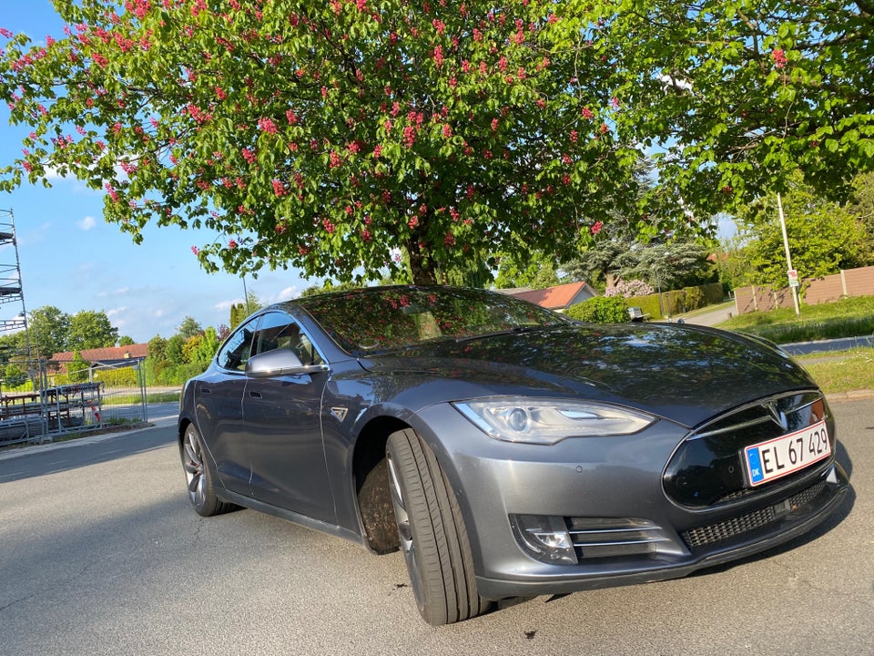 Tesla Model S P85D Ludicrous 5d