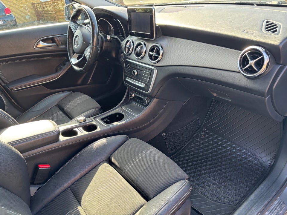 Mercedes GLA220 d 2,2 aut. Van 5d