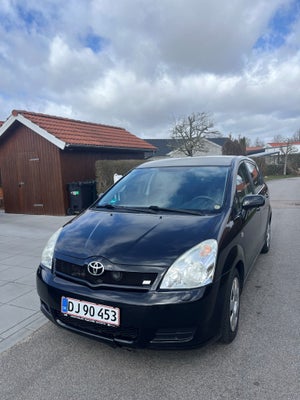 Toyota Corolla Verso 1,8 Terra 7prs 5d