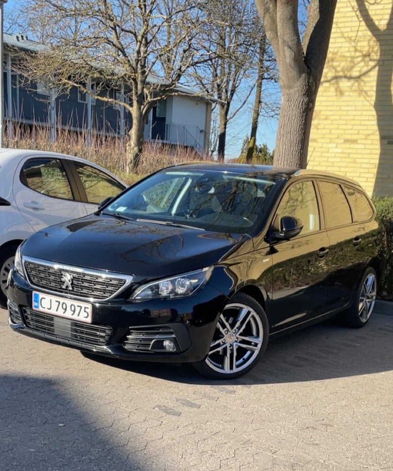 Peugeot 308 1,5 BlueHDi 130 Style+ SW 5d