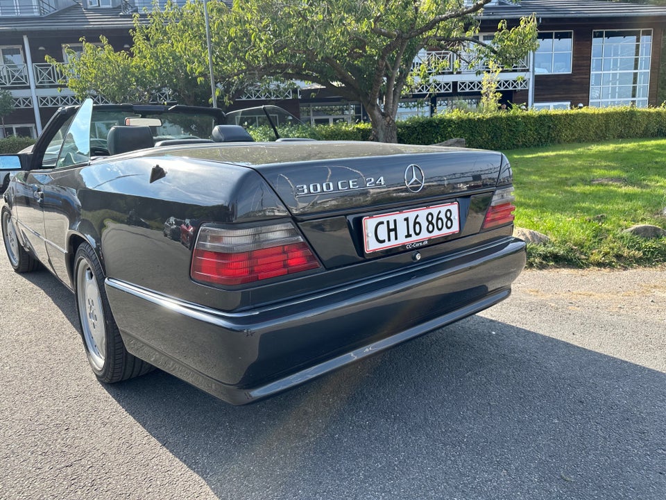 Mercedes 300 CE-24 3,0 Cabriolet aut. 2d