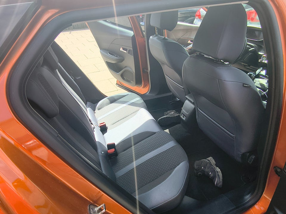 Peugeot 2008 1,5 BlueHDi 100 Active 5d