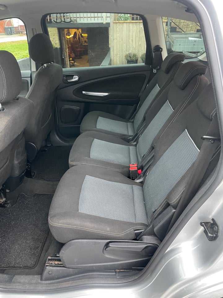 Ford S-MAX 2,0 TDCi 140 Titanium 7prs 5d