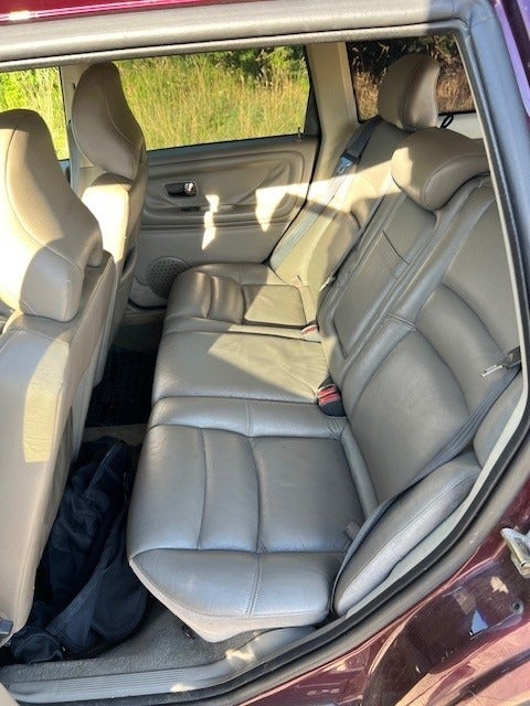 Volvo V70 2,4 T Cross Country aut. AWD 5d