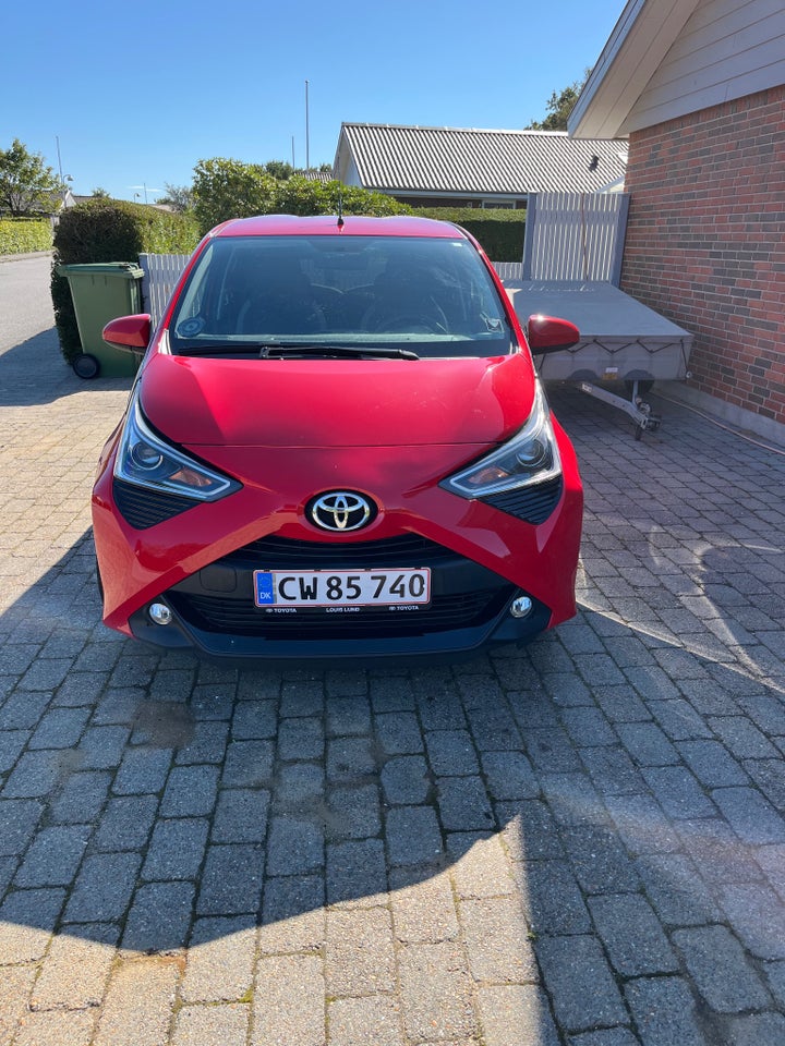 Toyota Aygo 1,0 VVT-i x-play Comfort 5d