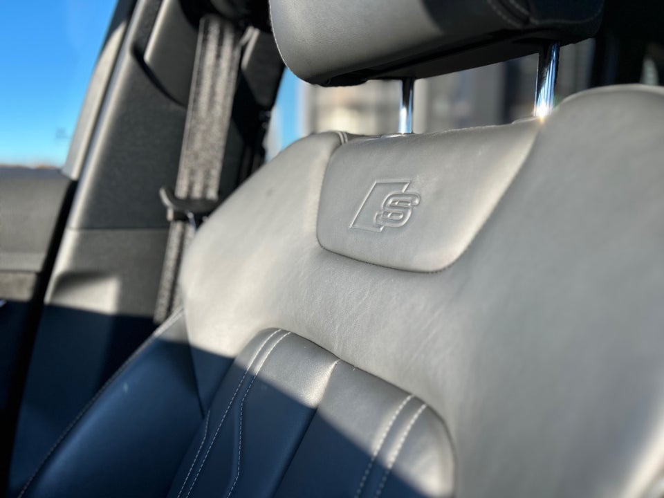 Audi e-tron S quattro 5d