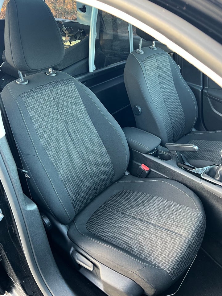 Peugeot 308 1,6 BlueHDi 120 Allure Sky SW Van 5d