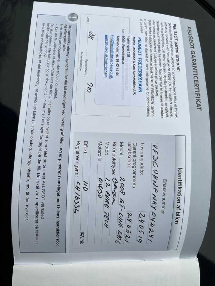 Peugeot 2008 1,2 PureTech 110 GT Line Sky EAT6 5d