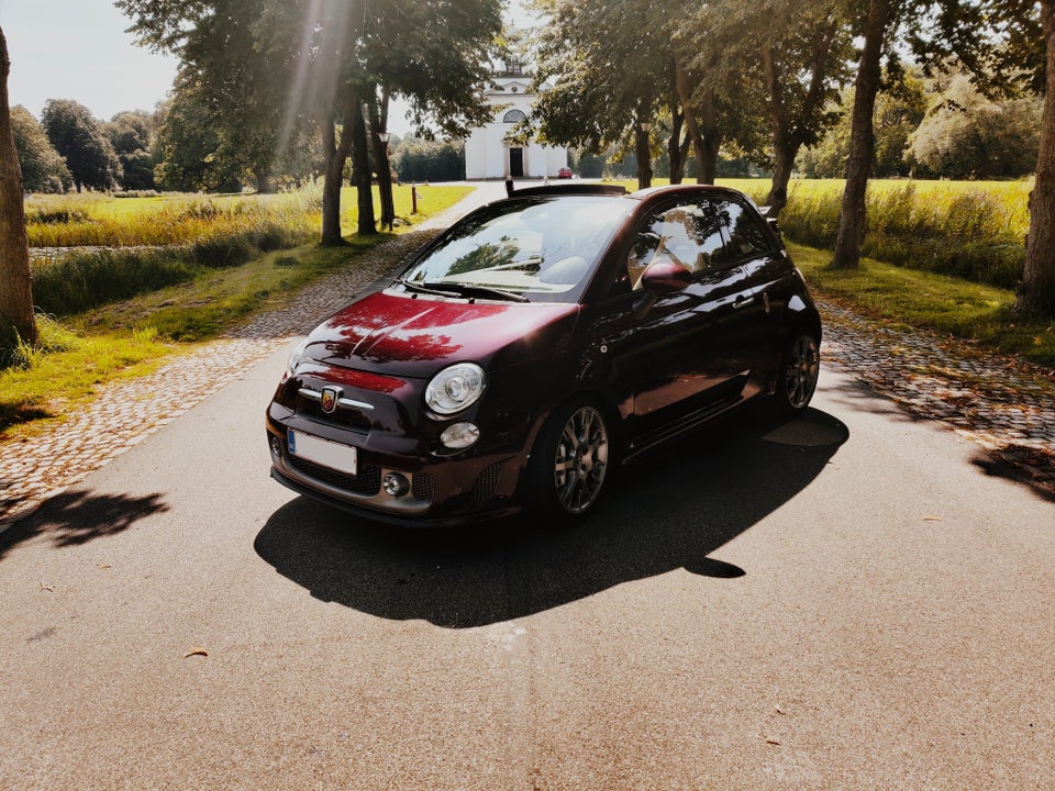 Abarth 695C 1,4 Edizione Maserati aut. 2d