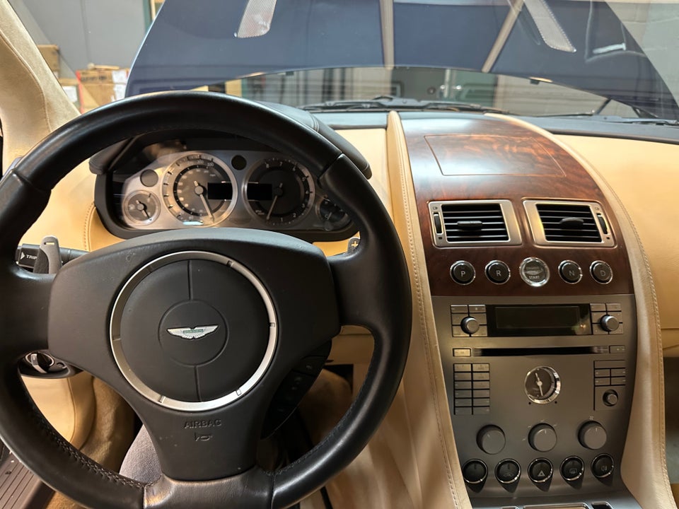 Aston Martin DB9 6,0 Coupé aut. 2d
