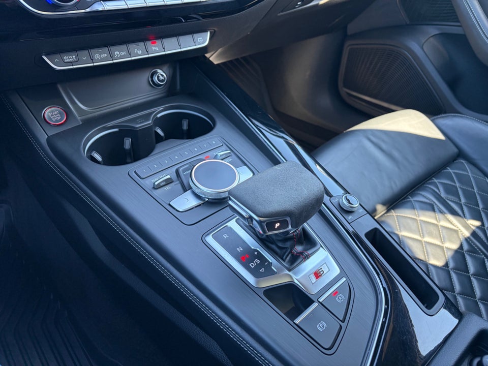 Audi S4 3,0 TFSi Avant quattro Tiptr. 5d