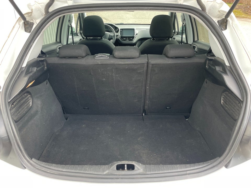 Peugeot 208 1,6 BlueHDi 100 Allure Sky 5d