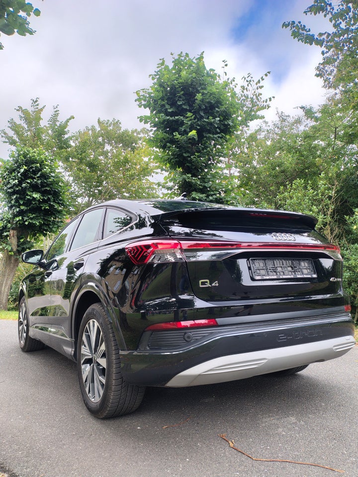 Audi Q4 e-tron 40 Advanced Sportback 5d