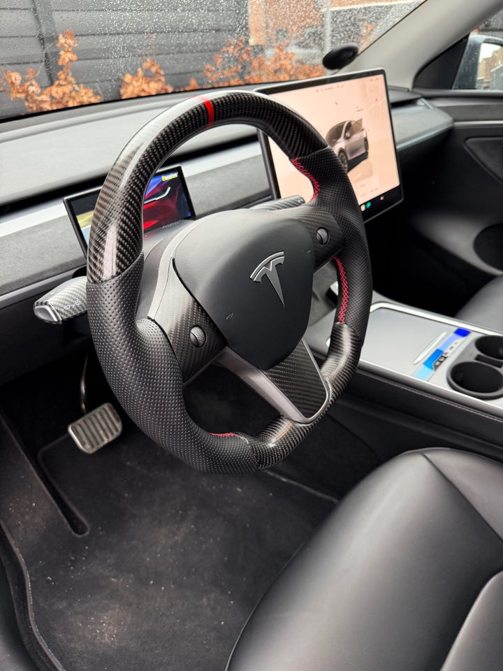 Tesla Model Y Long Range AWD 5d