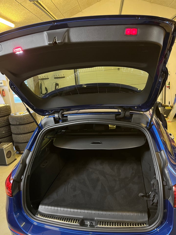 Mercedes C300 e 2,0 AMG Line stc. aut. 5d