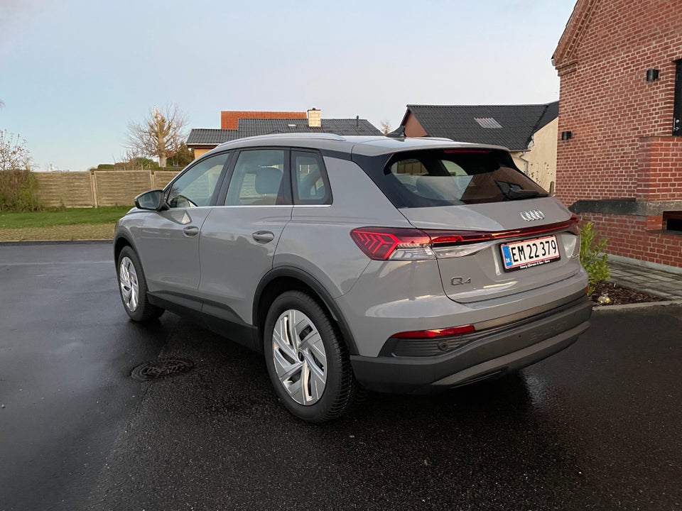 Audi Q4 e-tron 35  5d